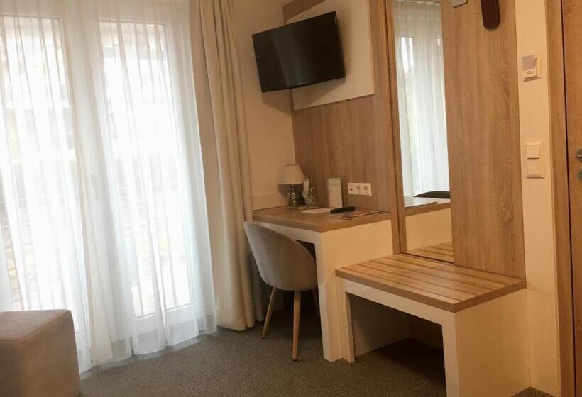 غرفة قياسية فردية, Und Pension Seereich