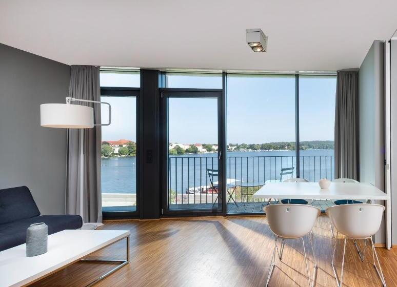 1 Bedroom Apartment Lake View, Waveboard Hotel & Boardinghouse