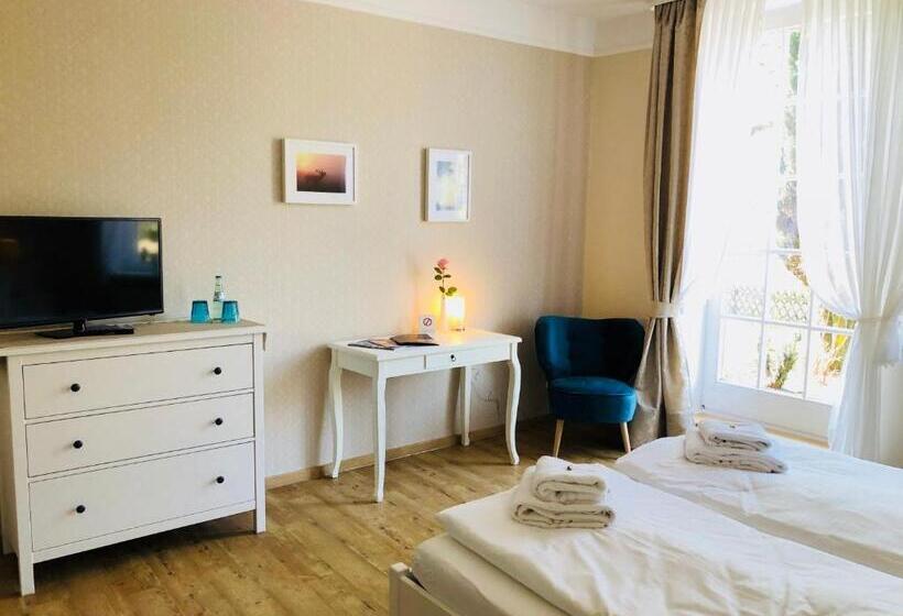 غرفة قياسية مزوَّدة بتراس, Landhotel Gutshof Im Oertzetal In Oldendorf, Südheide