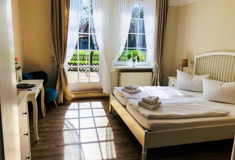 غرفة قياسية مزوَّدة بتراس, Landhotel Gutshof Im Oertzetal In Oldendorf, Südheide