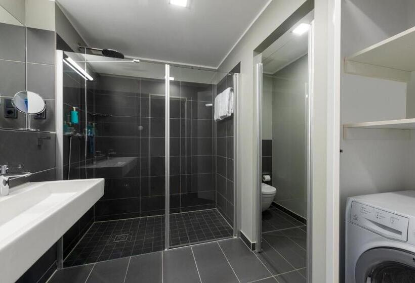 1 Bedroom Apartment Lake View, Waveboard Hotel & Boardinghouse