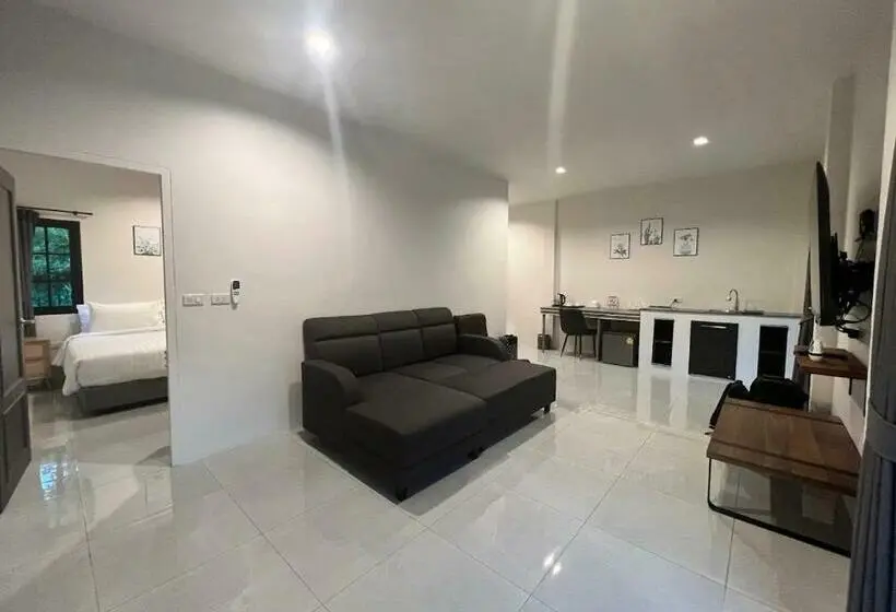 سوییت, Trat Tara Boutique
