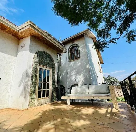 اتاق راحتی سه تخته, Mahali Muzuri, Arusha