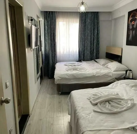 اتاق استاندارد چهار تخته, Ece Han Butik Otel