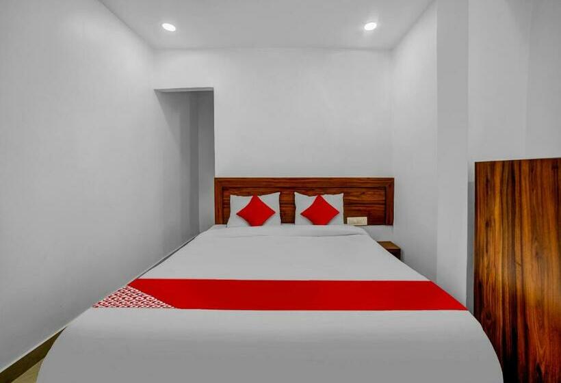 トリプルクラシックルーム, Oyo Flagship 81293  As Residency