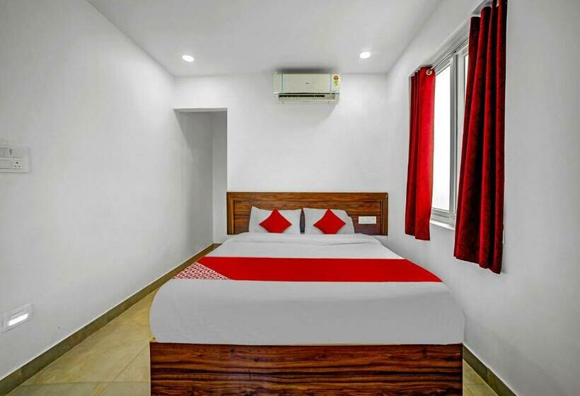 トリプルクラシックルーム, Oyo Flagship 81293  As Residency