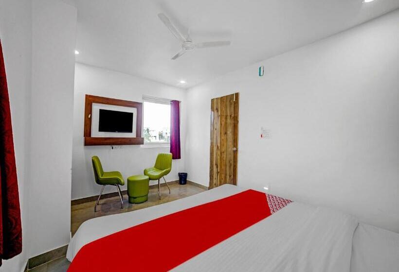 トリプルクラシックルーム, Oyo Flagship 81293  As Residency