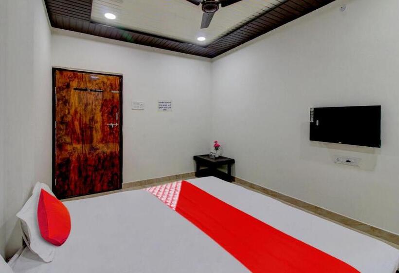 Quarto Triplo Clássico, Oyo Flagship 81306  Galaxy