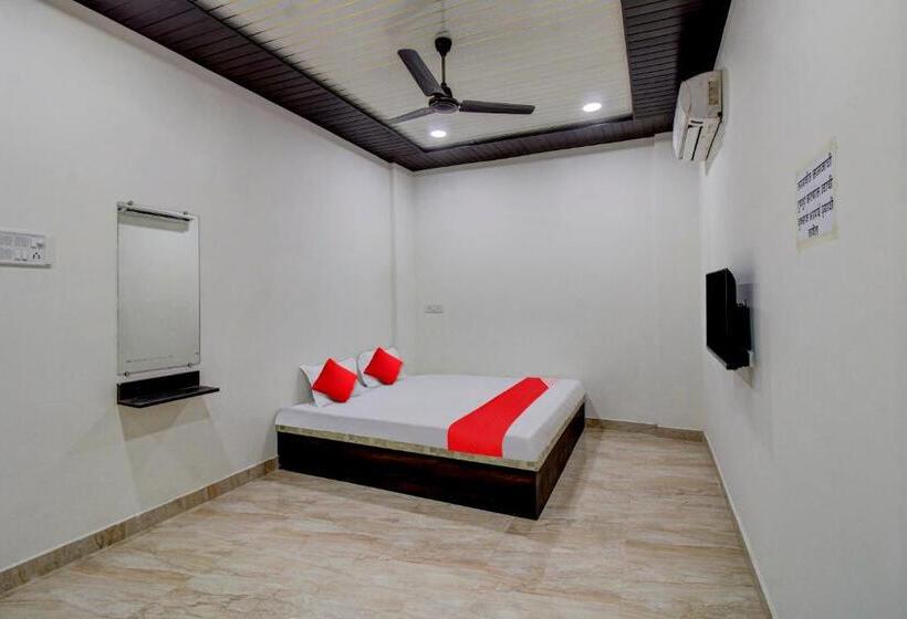 Quarto Triplo Clássico, Oyo Flagship 81306  Galaxy