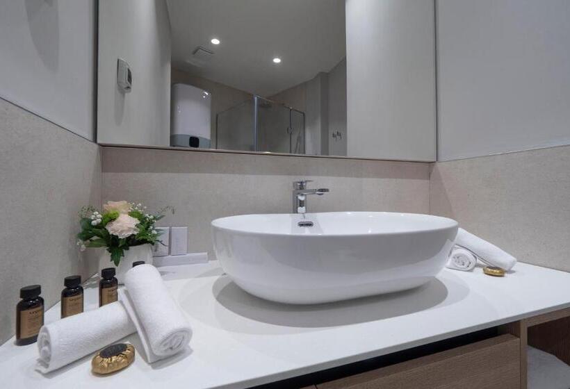 اتاق استاندارد, Sea Star Budva