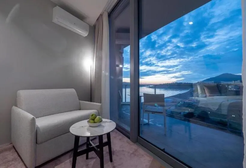 اتاق سوپریور, Sea Star Budva