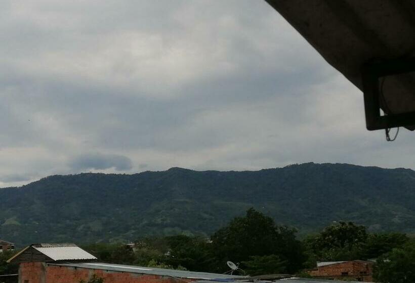 اتاق خانوادگی, Casa De Relajación Low Cost