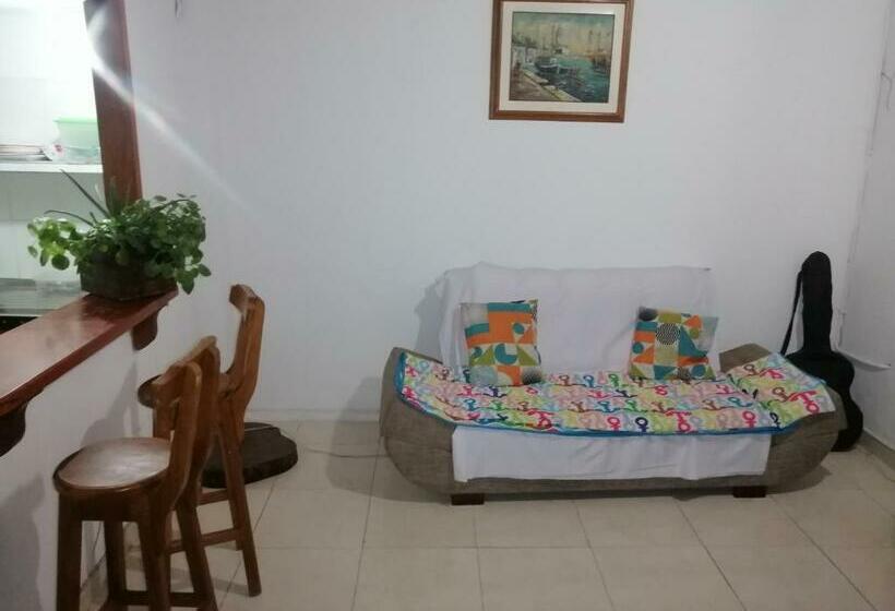 اتاق خانوادگی, Casa De Relajación Low Cost