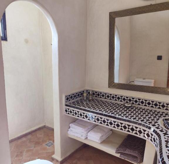 Номер Deluxe Кровать Кинг, Riad Bini Ddik