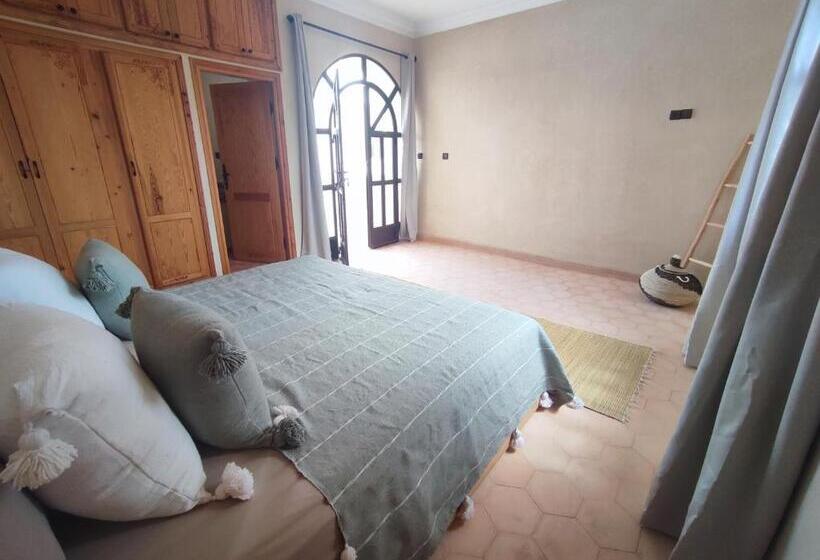 اتاق لوکس با تخت بزرگ, Riad Bini Ddik