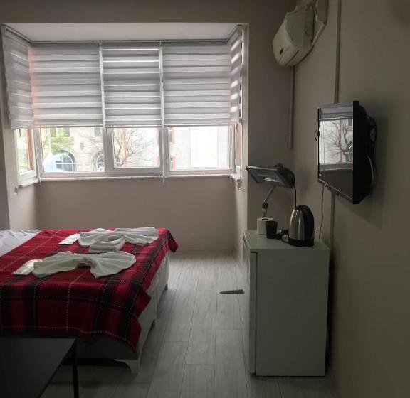 سوئیت با تخت بزرگ, Ava Sui̇te