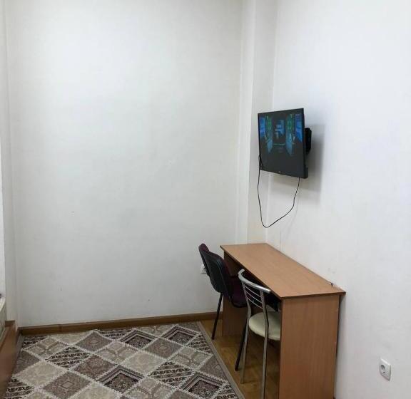 Economy Triple Room, отель дружба народов
