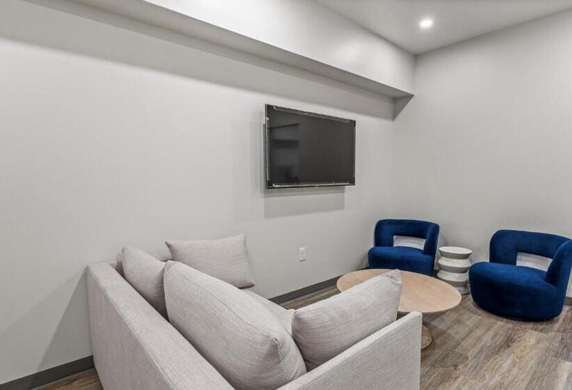 스위트 킹사이즈 침대, Seaport Suites