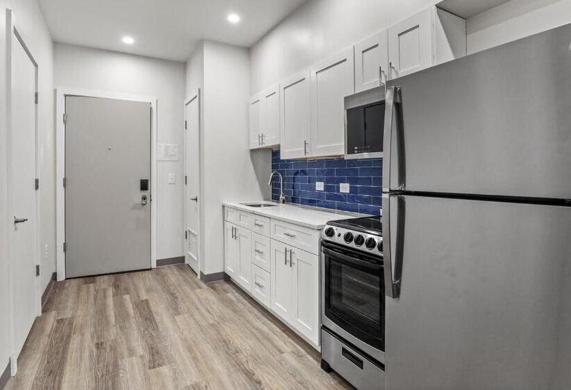 דירת שני חדרים, Seaport Suites