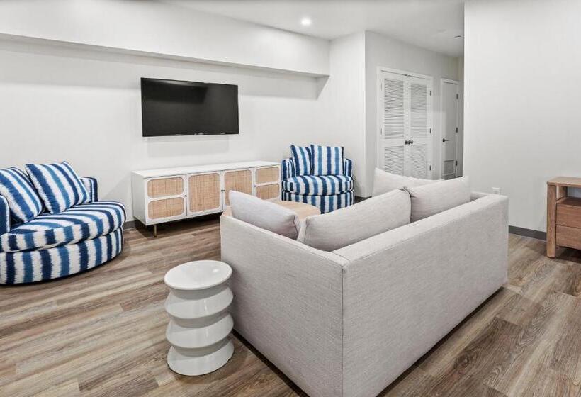 דירת שני חדרים, Seaport Suites