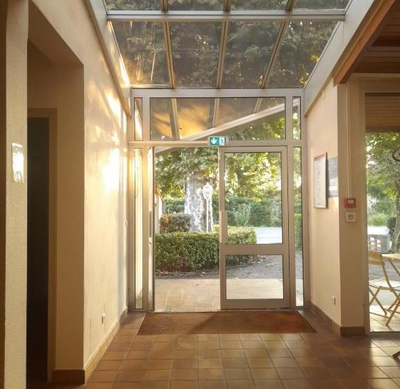 חדר סטנדרט, Hôtel Restaurant Platanes   Kb Hotel Group