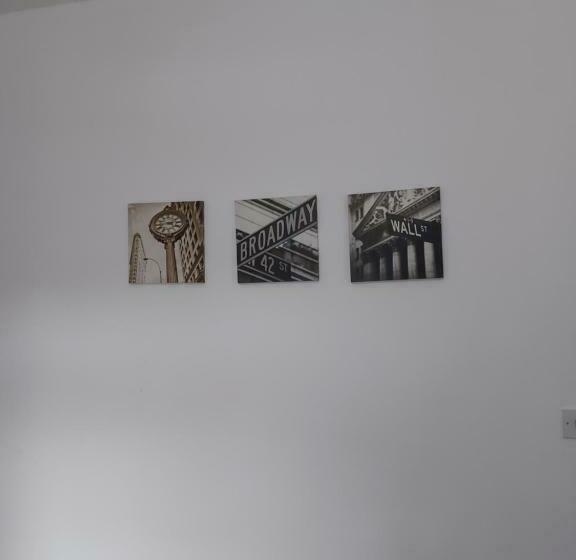 标准间, London X Dm Weekly X Monthly Discounts X W13