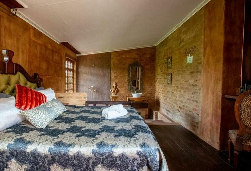 חדר דלוקס, Equeen Inn At Castle Da Angelo