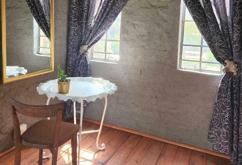 חדר קומפורט, Equeen Inn At Castle Da Angelo