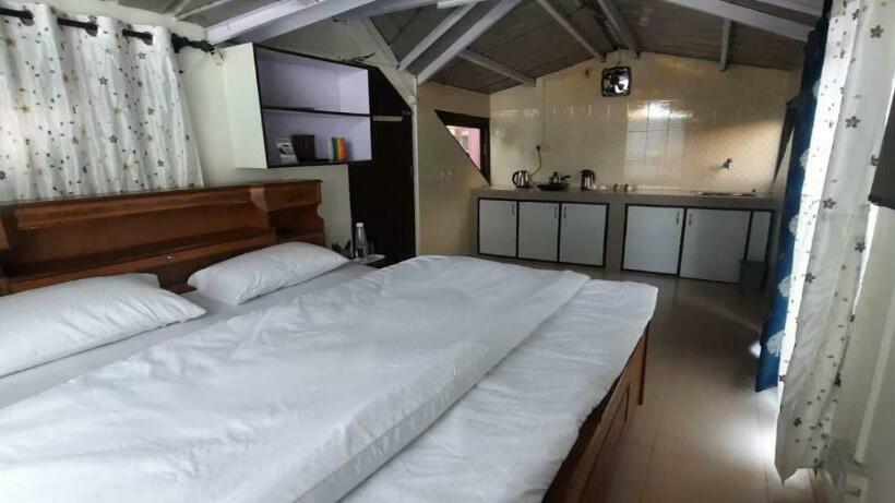 스탠다드 테라스 룸, Om Niwas Homestay