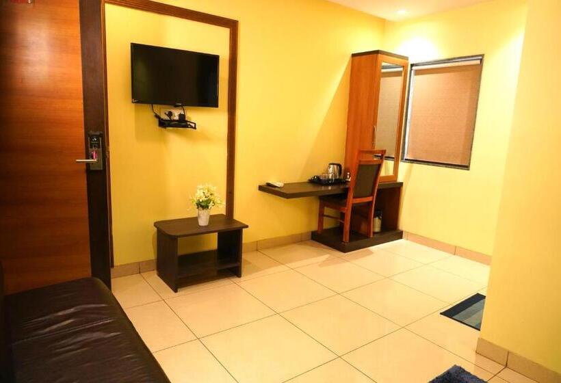 스탠다드 룸, Sri Brundavan Grand Inn