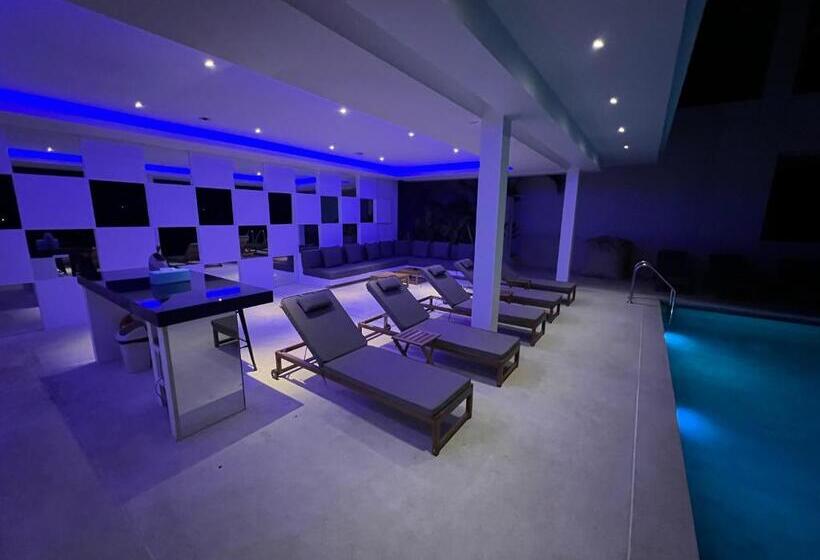 شقة غرفة واحدة مطلة على البحر, The Beach Residence