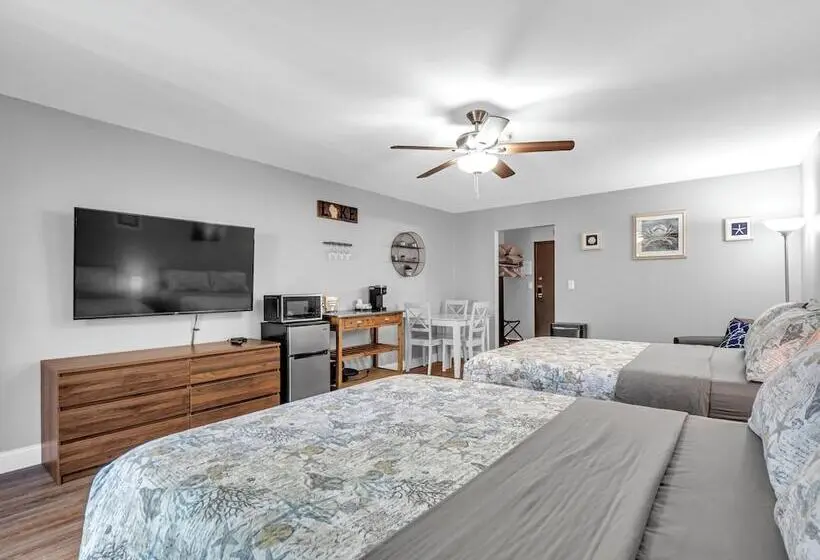 デラックススタジオ, Victorian Inn Elkhart Lake