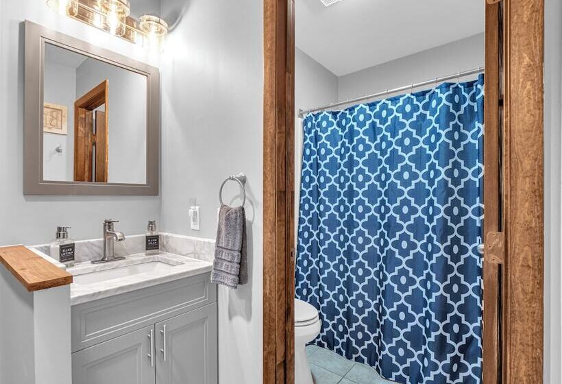 إستوديو ديلوكس, Victorian Inn Elkhart Lake