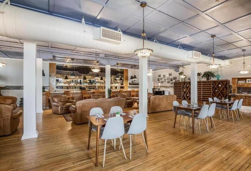 إستوديو ديلوكس, Victorian Inn Elkhart Lake