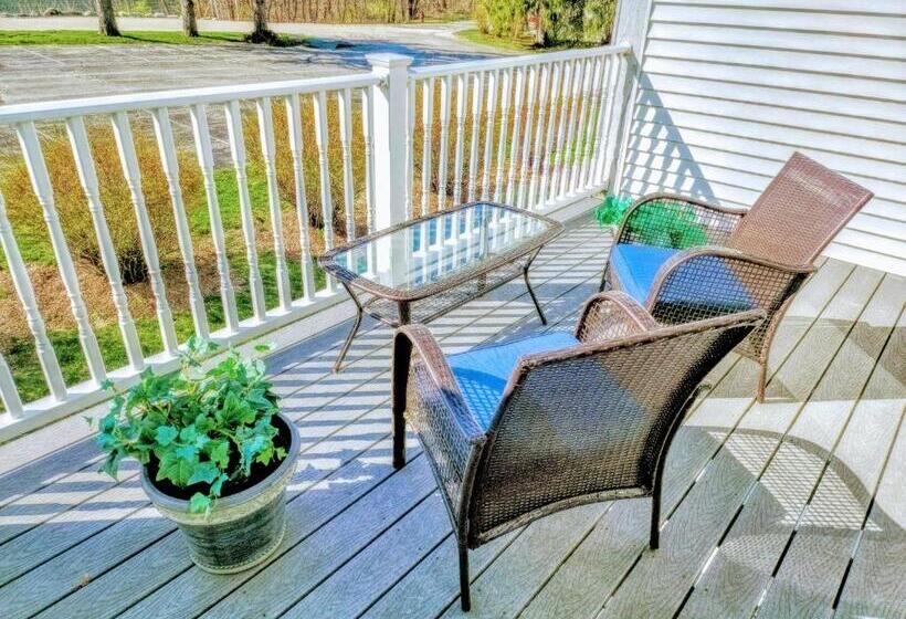 Студия Deluxe, Victorian Inn Elkhart Lake