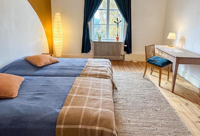 غرفة عائلية, Fridhem