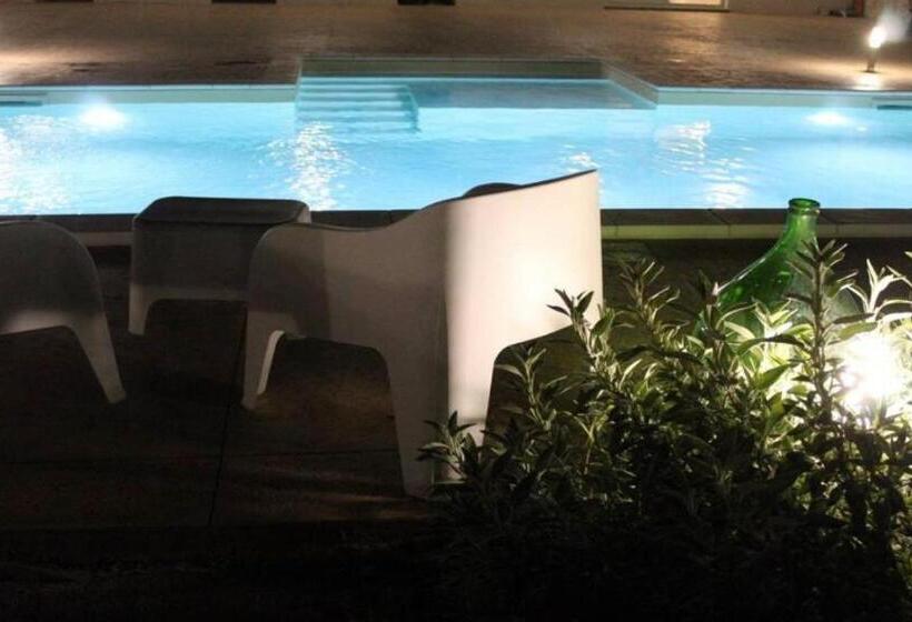 חדר דחוקס עם מיטת קינג, L’arte Di Vittorio Bed And Breakfast