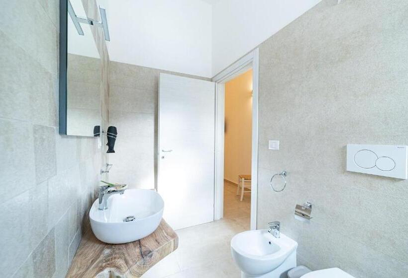 חדר דחוקס עם מיטת קינג, L’arte Di Vittorio Bed And Breakfast