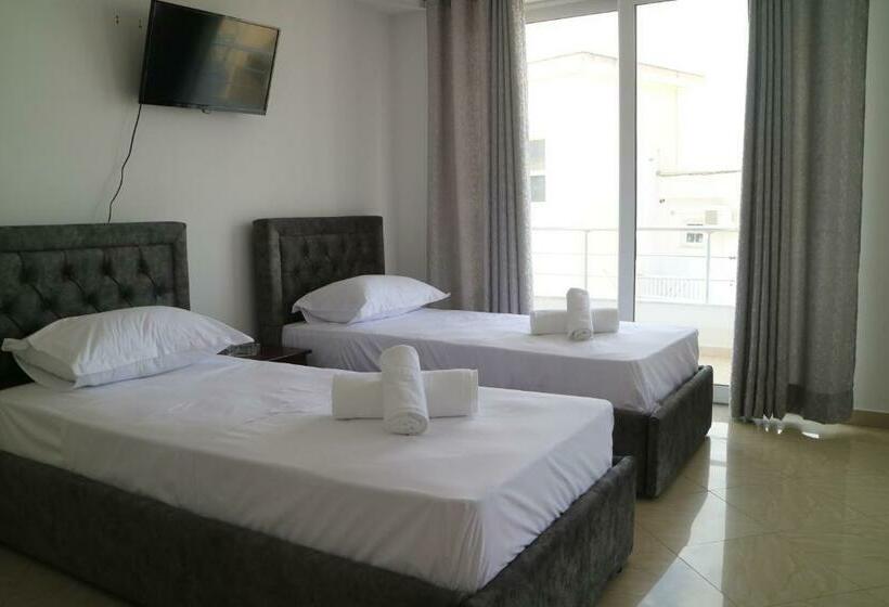 景色の見えるスタンダード４人部屋, Alnes