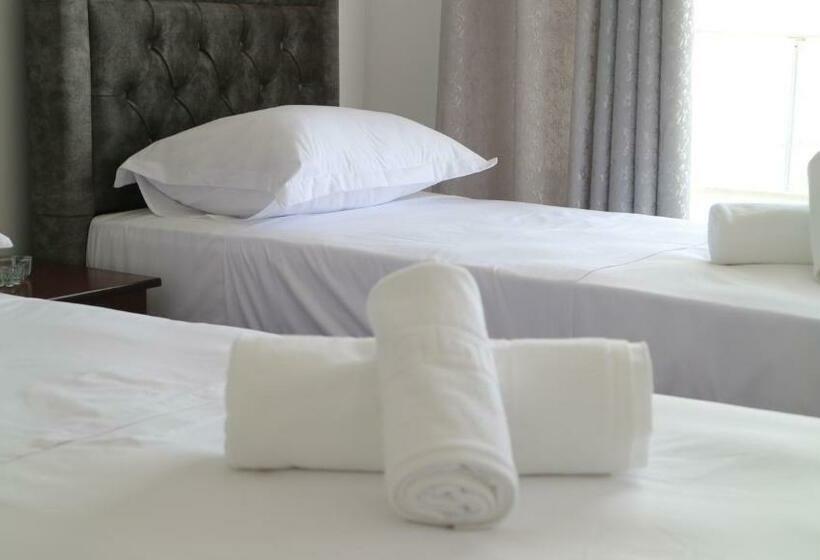 景色の見えるスタンダード４人部屋, Alnes