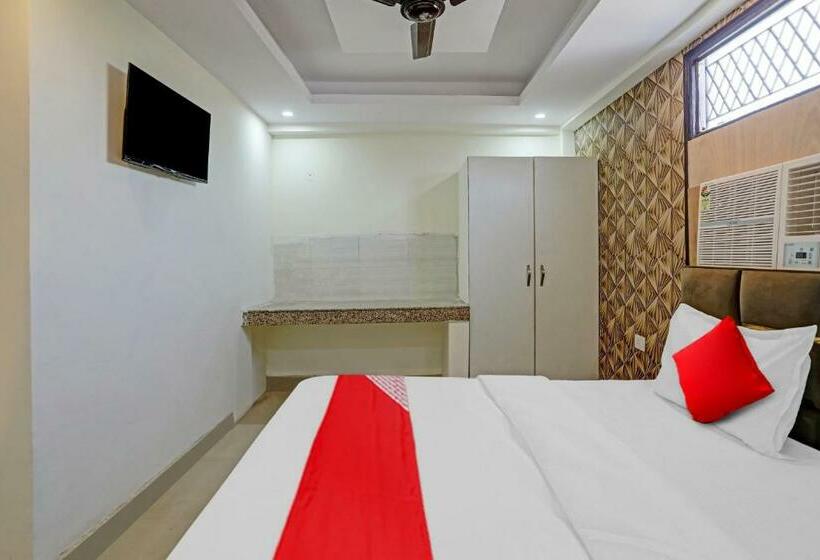 Chambre Triple Classique, O Jai Shree