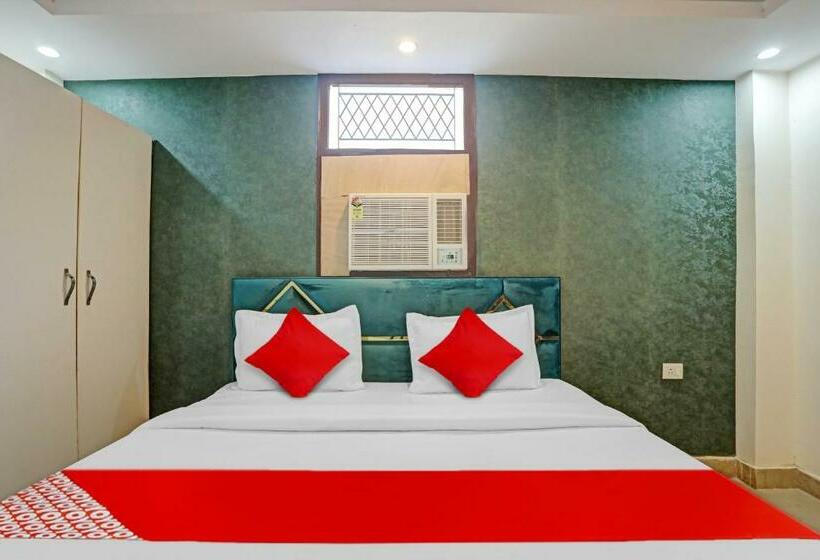 Chambre Triple Classique, O Jai Shree