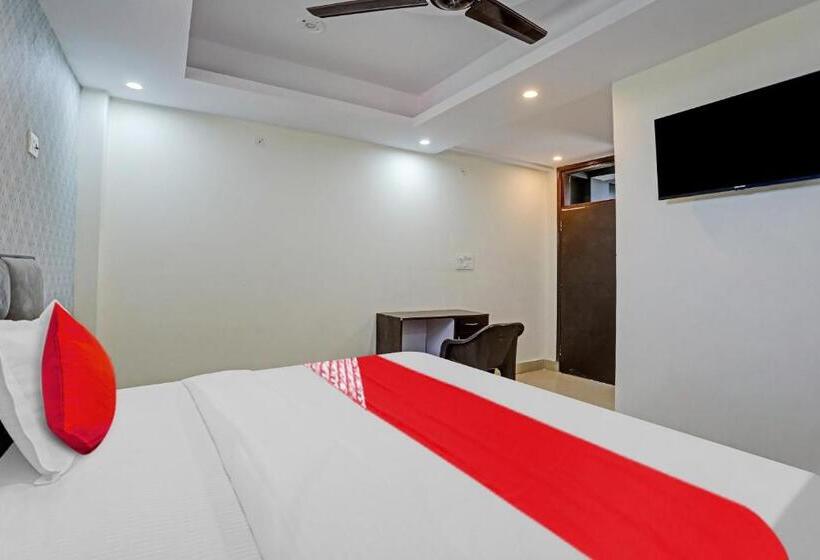 Chambre Triple Classique, O Jai Shree