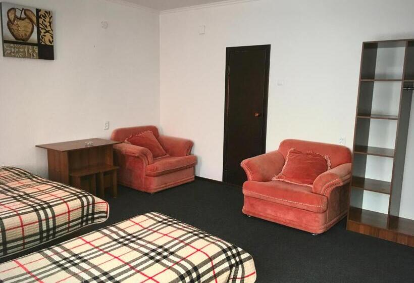 اتاق خانوادگی, гостевой дом крылья