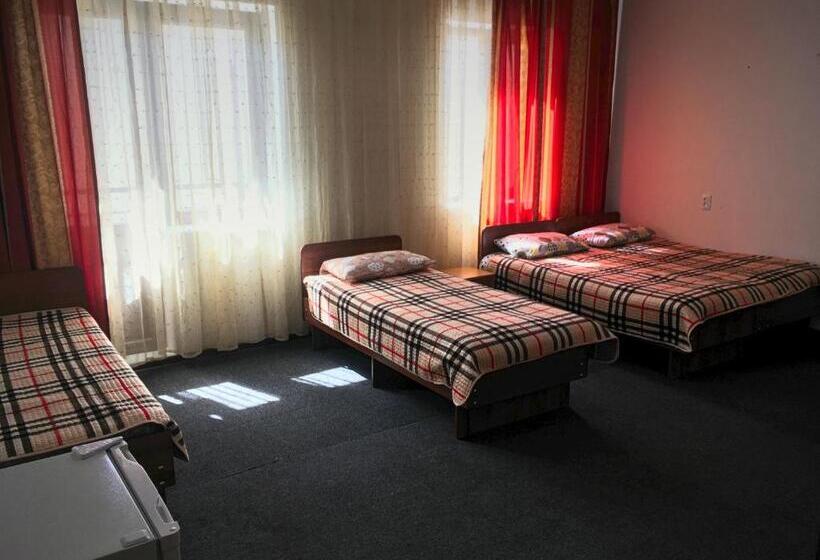 اتاق خانوادگی, гостевой дом крылья