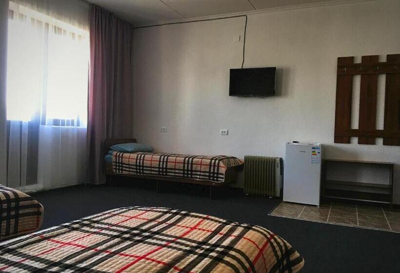 اتاق کلاسیک چهارنفره, гостевой дом крылья