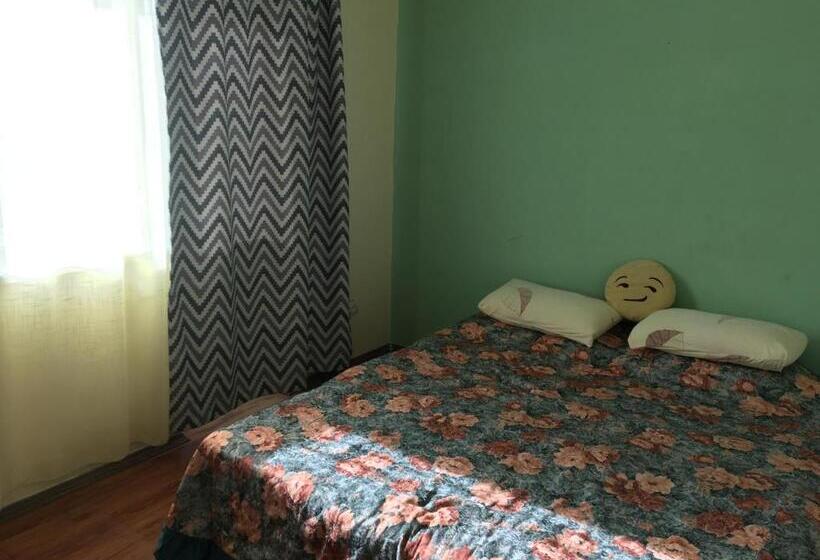 اتاق استاندارد با بالکن, гостевой дом крылья