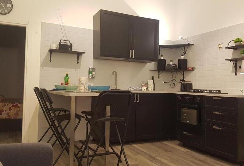 ファミリールーム, Il Giardino Home