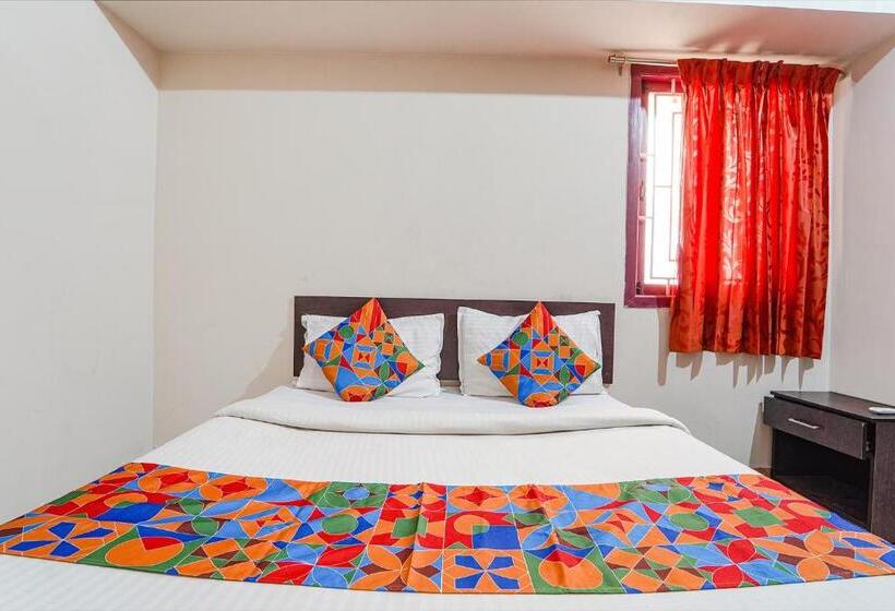 غرفة ديلوكس, Varun Residency