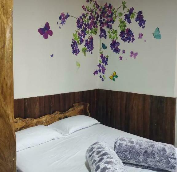 패밀리 룸, Hostal Casa Madrigal